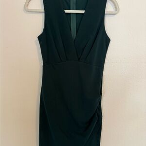Elegant Green Sleeveless Dress